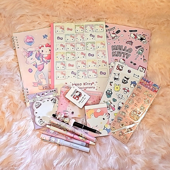 SOLD - Hello Kitty Stationary Bundle B - Picture 1 of 4